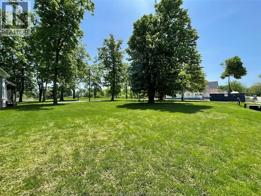 329 Crystal Bay Drive, Amherstburg